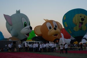 2024BalloonFiestaGlow-27.jpg